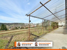 *** MAISON A RENOVER AVEC JARDIN ET DEPENDANCE *** ESTANDEUIL 63520 ***