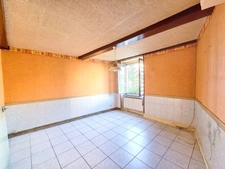 *** LOCAL COMMERCIAL + MAISON A RENOVER EN CENTRE VILLE - BILLOM 63160 ***