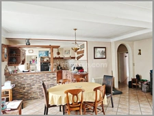 *** EXCLUSIVITE *** IMMEUBLE DE RAPPORT + HABITATION INDEPENDANTE + DEPENDANCES + EXTERIEUR *** BILLOM 63160 ***