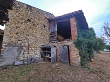 *** EXCLUSIVITE *** GRANGE ET TERRAIN *** REIGNAT 63160 ***