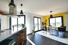 *** EXCLUSIVITE *** MAISON CONTEMPORAINE 3 CHAMBRES BUREAU GARAGE JARDIN *** ISSERTEAUX 63270 ***
