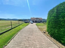 *** EXCLUSIVITE *** MAISON 3 CHAMBRES AVEC JARDIN ET GARAGE *** ESTANDEUIL 63520