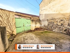 *** EXCLUSIVITE *** MAISON 2 CHAMBRES + COUR + DEPENDANCES *** MUR SUR ALLIER 63115 ***