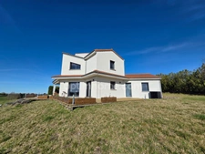*** EXCLUSIVITE *** MAISON CONTEMPORAINE 3 CHAMBRES BUREAU GARAGE JARDIN *** ISSERTEAUX 63270 ***