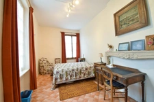 *** EXCLUSIVITE *** A RENOVER : GRANDE MAISON DE VILLE AVEC JARDIN ET DEPENDANCE *** BILLOM 63160 ***