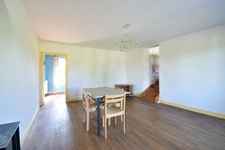 *** EXCLUSIVITE *** MAISON MITOYENNE AVEC JARDINET ET DEPENDANCE *** AUZELLES ***