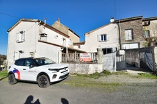 *** EXCLUSIVITE *** ENSEMBLE DE 2 MAISONS AVEC COUR *** FAYET-LE-CHÂTEAU 63160 ***