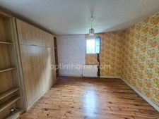 *** EXCLUSIVITE *** MAISON EN PIERRE AVEC JARDIN ET DEPENDANCES A RENOVER *** ISSERTEAUX 63270 ***