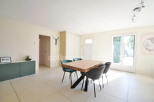 *** EXCLUSIVITE *** PLAIN-PIED 5 CHAMBRES, COUR, JARDIN ET GRAND ATELIER*** BILLOM 63160