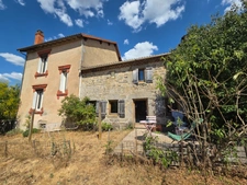 *** EXCLUSIVITE *** GRANDE MAISON AVEC TERRASSES, DEPENDANCES ET POTAGER *** ST DIER D'AUVERGNE 63520 ***