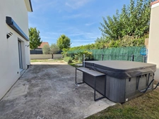 *** EXCLUSIVITE *** MAISON MODERNE AVEC JARDIN *** PONT DU CHATEAU 63430 ***