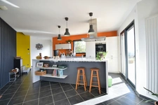 *** EXCLUSIVITE *** MAISON CONTEMPORAINE 3 CHAMBRES BUREAU GARAGE JARDIN *** ISSERTEAUX 63270 ***