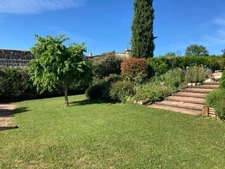 *** EXCLUSIVITE *** MAISON FAMILIALE AVEC PISCINE JARDIN ET DOUBLE GARAGE  *** ST-GEORGES-SUR-ALLIER 63800 ***