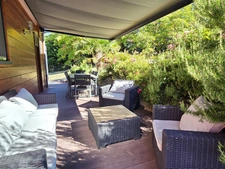 *** EXCLUSIVITE *** BIEN RARE ET COUP DE COEUR *** MAISON CHALET AVEC VUE DEGAGEE, PISCINE, JARDIN ET DEPENDANCES *** MOISSAT 63190 ***