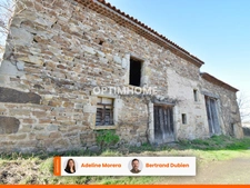*** EXCLUSIVITE COUP DE COEUR *** ANCIEN CORPS DE FERME AVEC MAISON, DEPENDANCES ET TERRAINS