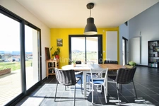 *** EXCLUSIVITE *** MAISON CONTEMPORAINE 3 CHAMBRES BUREAU GARAGE JARDIN *** ISSERTEAUX 63270 ***