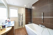 *** EXCLUSIVITE *** BIEN RARE ET COUP DE COEUR *** MAISON CHALET AVEC VUE DEGAGEE, PISCINE, JARDIN ET DEPENDANCES *** MOISSAT 63190 ***