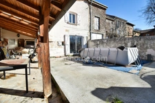 *** EXCLUSIVITE *** 2 MAISONS INDEPENDANTES AVEC COUR ET TERRASSE *** FAYET-LE-CHÂTEAU 63160 ***