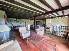 *** EXCLUSIVITE *** TRES BELLE PROPRIETE EN PIERRE - BIEN RARE *** EGLISENEUVE PRES BILLOM 63160 ***