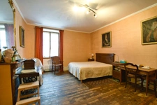 *** EXCLUSIVITE *** A RENOVER : GRANDE MAISON DE VILLE AVEC JARDIN ET DEPENDANCE *** BILLOM 63160 ***