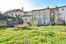 *** EXCLUSIVITE *** GRANDE MAISON DE VILLE AVEC JARDIN ET DEPENDANCES *** BILLOM 63160 ***