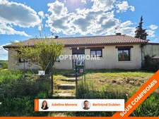 *** MAISON PLAIN-PIED A RENOVER AVEC JARDIN ET DEPENDANCE *** ESTANDEUIL 63520 ***