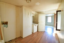 *** EXCLUSIVITE *** MAISON DE VILLE AVEC PETIT GARAGE ET CAVE - A RENOVER *** BILLOM 63160 ***