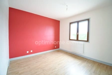 *** EXCLUSIVITE *** MAISON 3 CHAMBRES AVEC JARDIN ET GARAGE *** ESTANDEUIL 63520