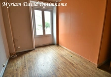 Maison composée de deux parties d’habitation avec grand garage à Kergrist-Moëlou