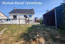 Maison familiale 171 m² – DPE C – 5 chambres – Terrain paysagé de 2 400 m² – Rostrenen