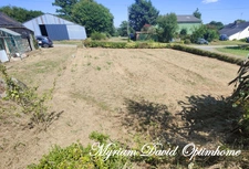 🏡 Opportunité à Glomel – Longère à rénover avec terrain & dépendances 🌿