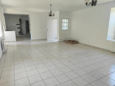 Maison à louer 4 pièces GLOMEL (22)