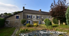 Maison en pierre à rénovée à SAINT NICOLAS DU PELEM (22)