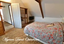Deux longères habitables sans travaux au cœur d’un hameau paisible