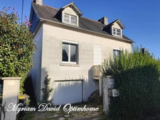 Maison à Mur-de-Bretagne (Guerlédan), proche centre-ville, quartier calme