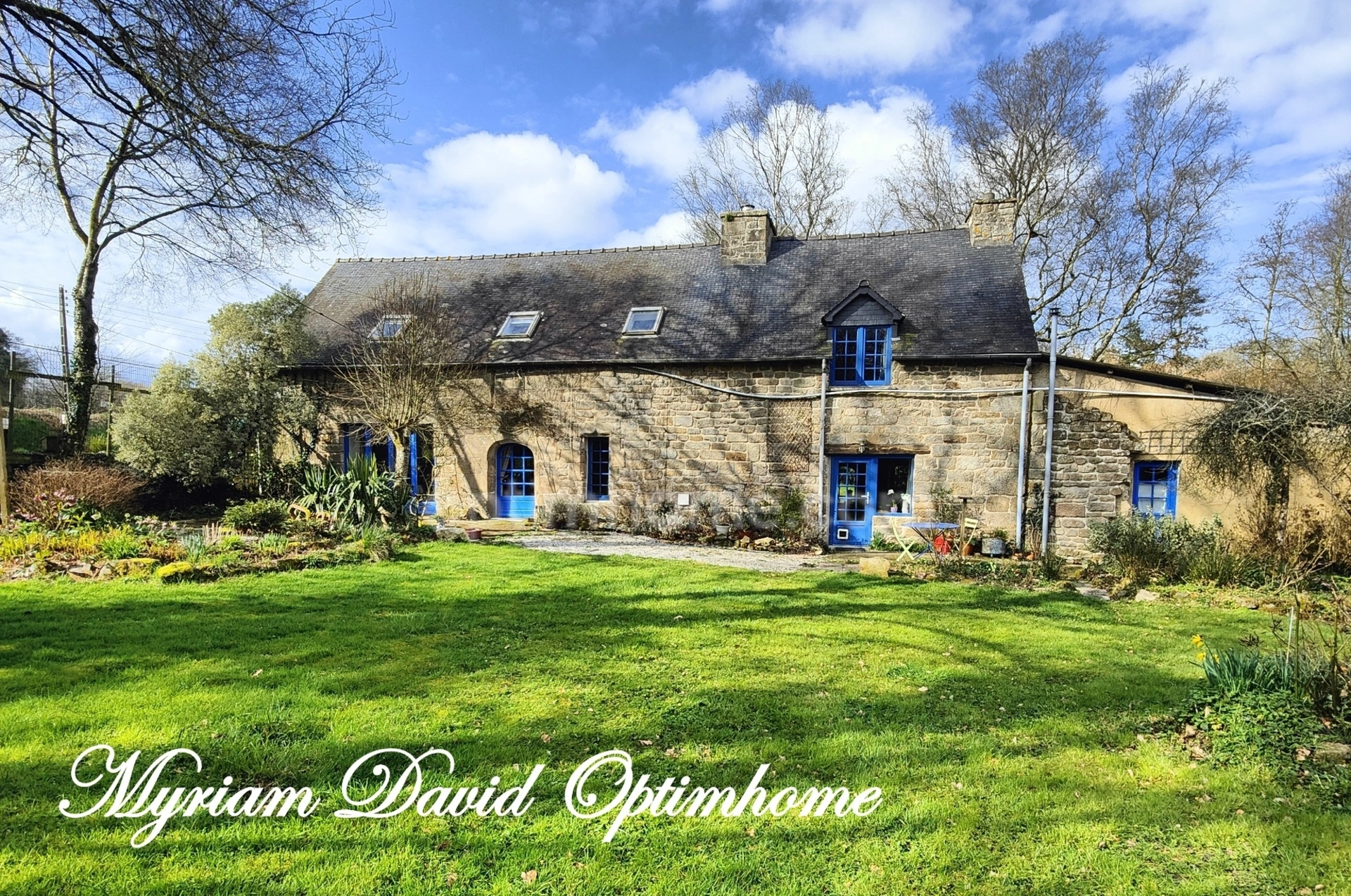 Maison 5 pièces 161 m² · à Glomel · 161 m² · 252 500 €