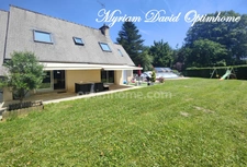✨ Élégante maison rénovée avec piscine et grand garage à Rostrenen