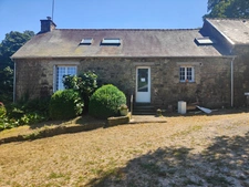 Maison à louer 4 pièces GLOMEL (22)