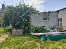  Maison à rénover avec fort potentiel – Jardin – Proche centre de Rostrenen