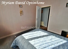 Maison avec 4 chambres et grand terrain à Rostrenen