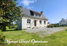 📍 EXCLUSIVITÉ - Maison 5 chambres avec terrain à Plouguernével