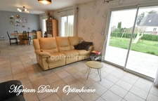 Maison familiale récente avec vie de plain-pied sur grand terrain de 4479 m² – Saint-Tugdual
