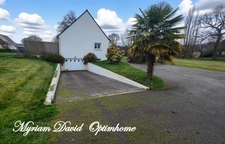 Maison familiale récente avec vie de plain-pied sur grand terrain de 4479 m² – Saint-Tugdual