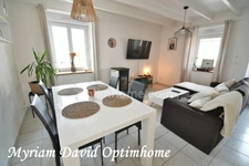 Maison sans travaux avec jardin, terrasse et garage à Rostrenen