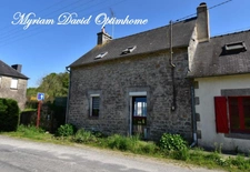 Mellionnec – Maison rénovée avec jardin, à deux pas du bourg