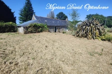 🏡 Opportunité à Glomel – Longère à rénover avec terrain & dépendances 🌿
