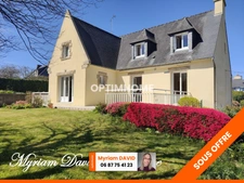 Maison 183 m² 5 chambres jardin 1600 m² Rostrenen proche centre