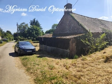 🏡 Opportunité à Glomel – Longère à rénover avec terrain & dépendances 🌿