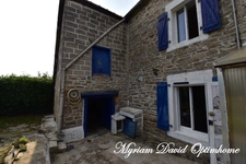 Maison en pierre à rénovée à SAINT NICOLAS DU PELEM (22)