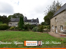 Domaine de 3 habitations, une longère à rénover, un four à pain, 2 puits et 2ha de terrain.